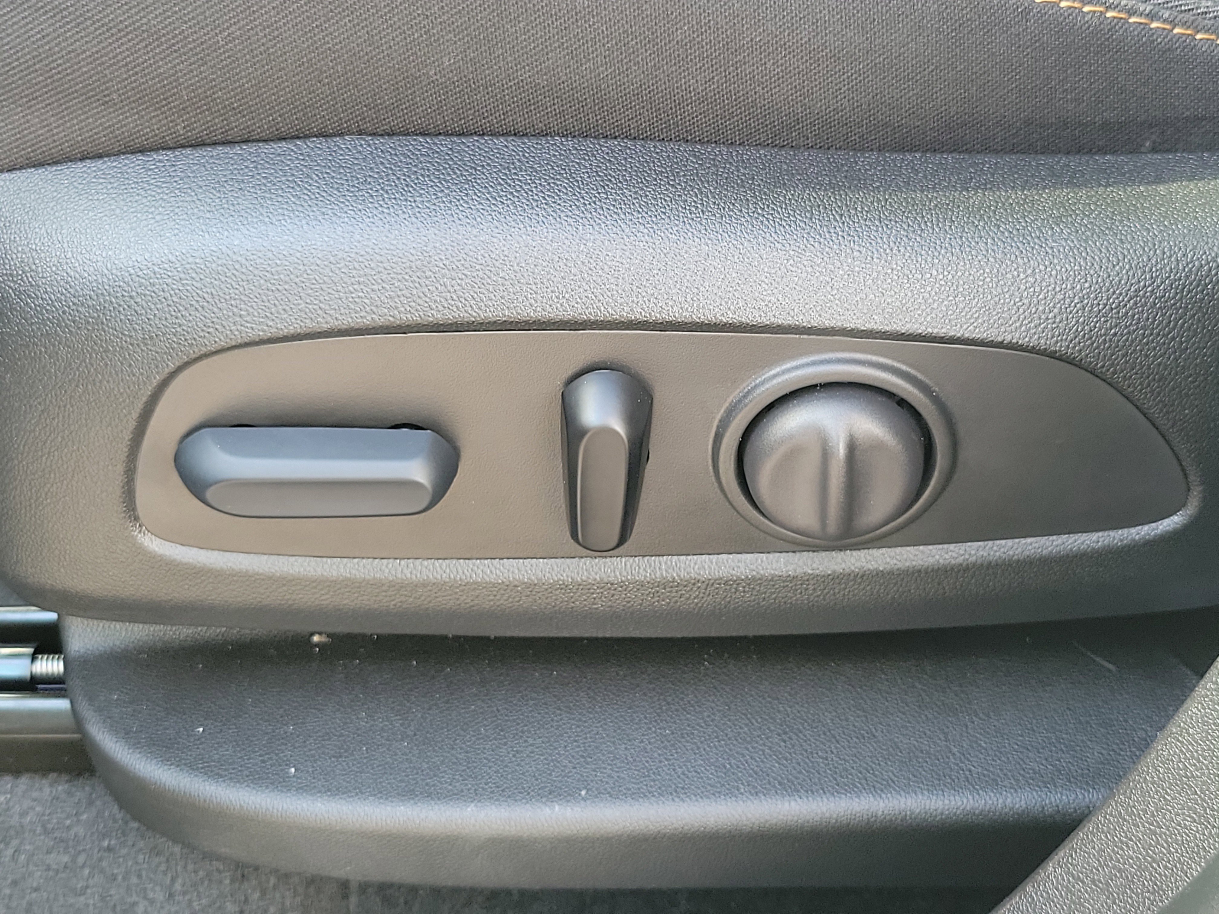 Used 2024 Chevrolet Equinox LT image 19