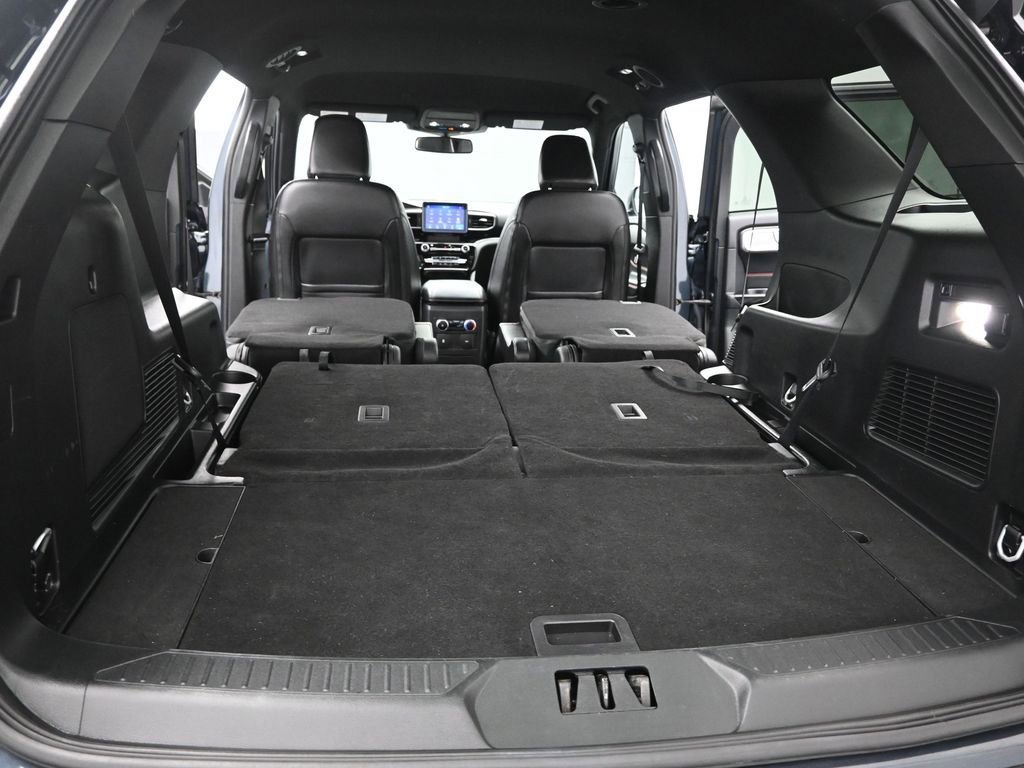 Used 2023 Ford Explorer ST-Line w/ Class IV Trailer Tow Package image 24