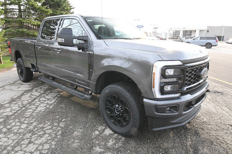 New 2026 Ford F350 XLT w/ XLT Premium Package