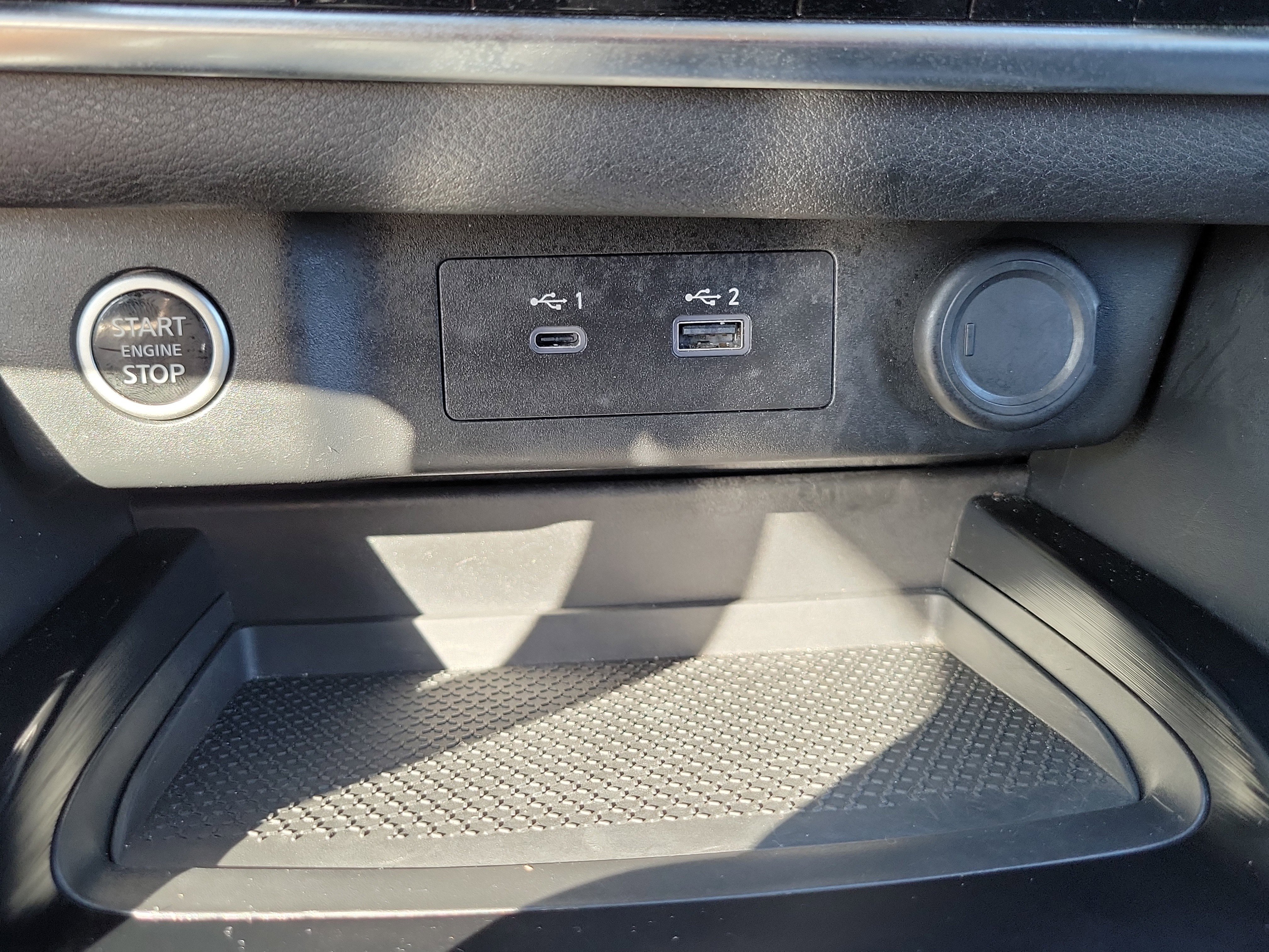 Certified 2023 Nissan Rogue SV FWD image 27