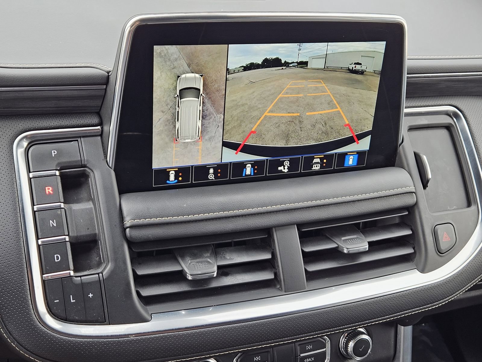 Used 2021 GMC Yukon SLT w/ SLT Premium Package RWD image 20