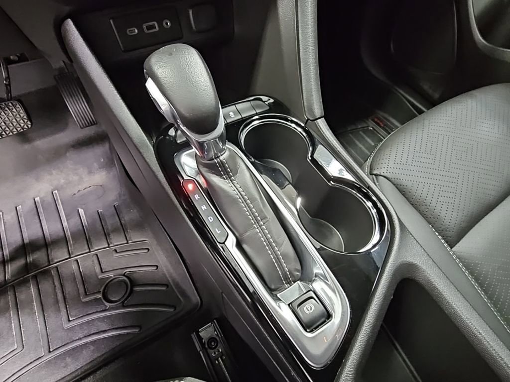 Used 2022 Buick Encore GX Essence w/ Experience Buick Package image 22