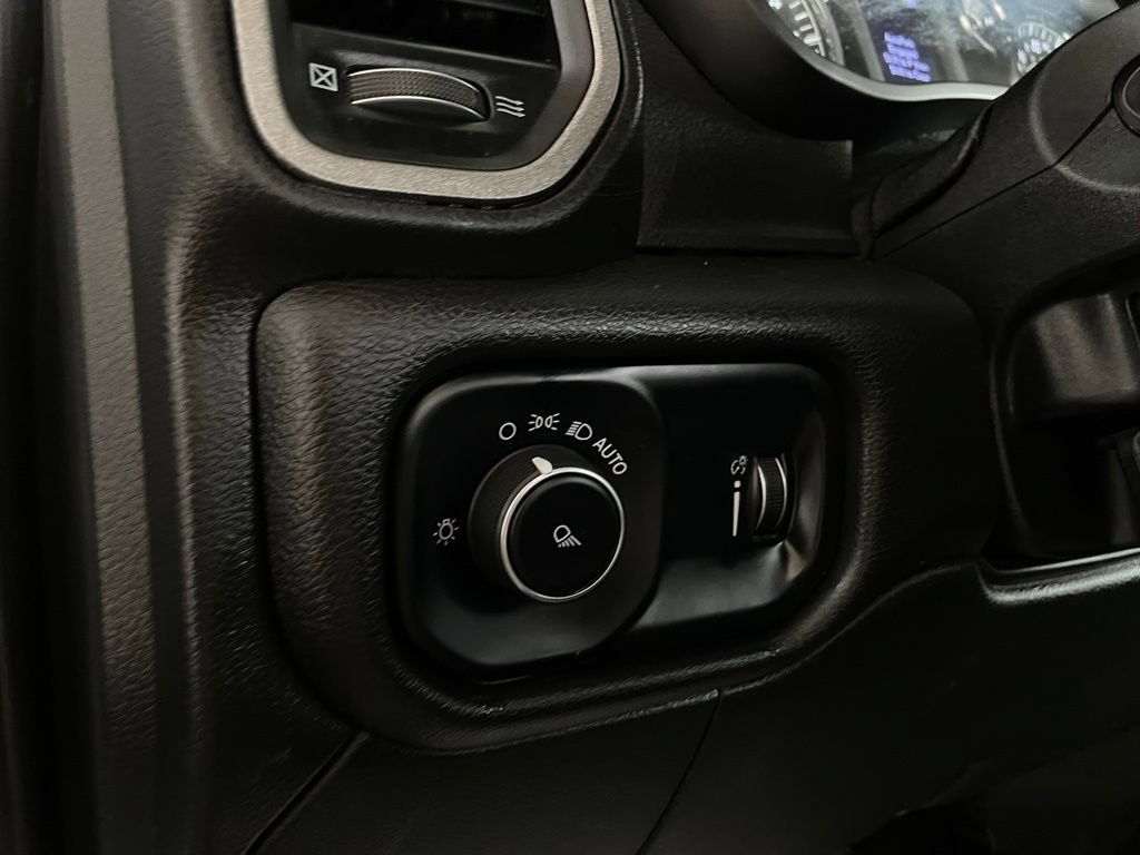 Used 2021 RAM 2500 Tradesman RWD image 27