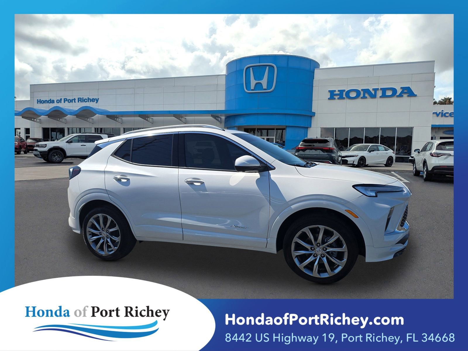 Used 2026 Buick Encore GX Avenir w/ Avenir Technology Package AWD/4WD image 1