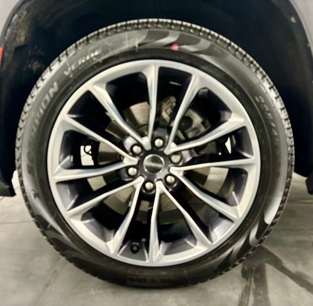 Used 2022 Jeep Wagoneer Series III w/ Premium Group I image 10