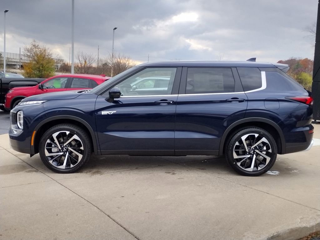 New 2025 Mitsubishi Outlander SE image 19