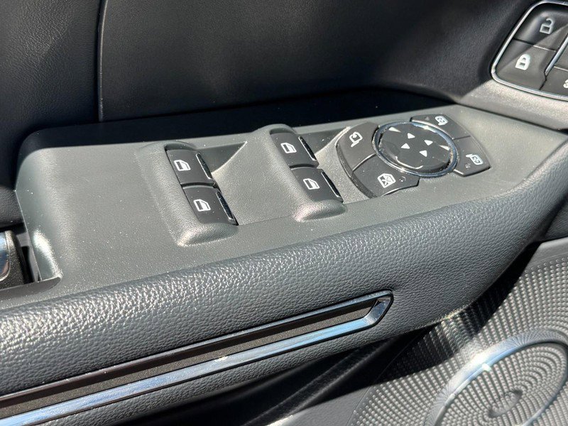 Used 2023 Ford Expedition XLT AWD/4WD image 25