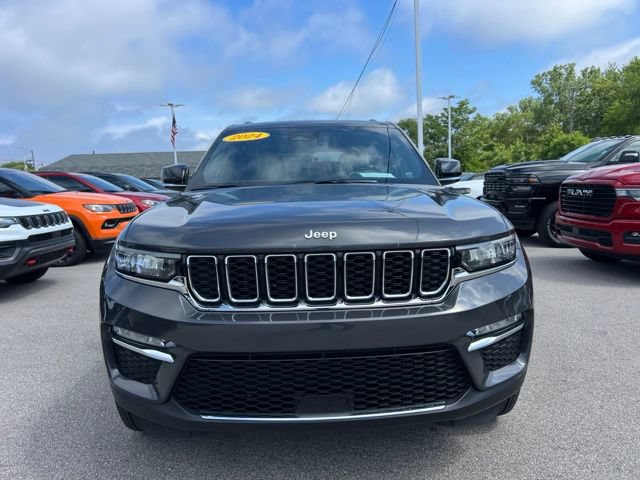Used 2024 Jeep Grand Cherokee Limited AWD/4WD image 5
