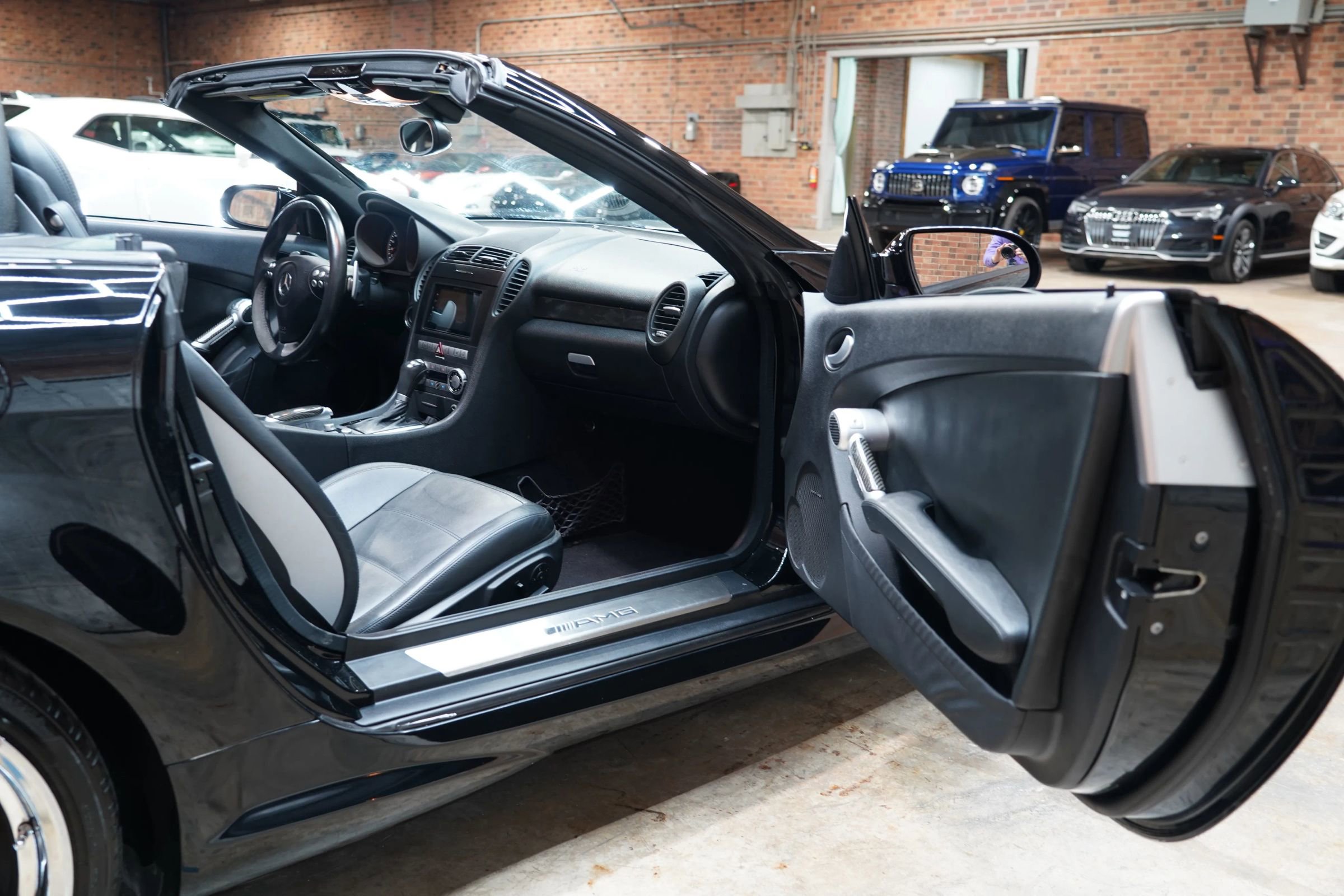 Used 2007 Mercedes-Benz SLK 55 AMG image 54