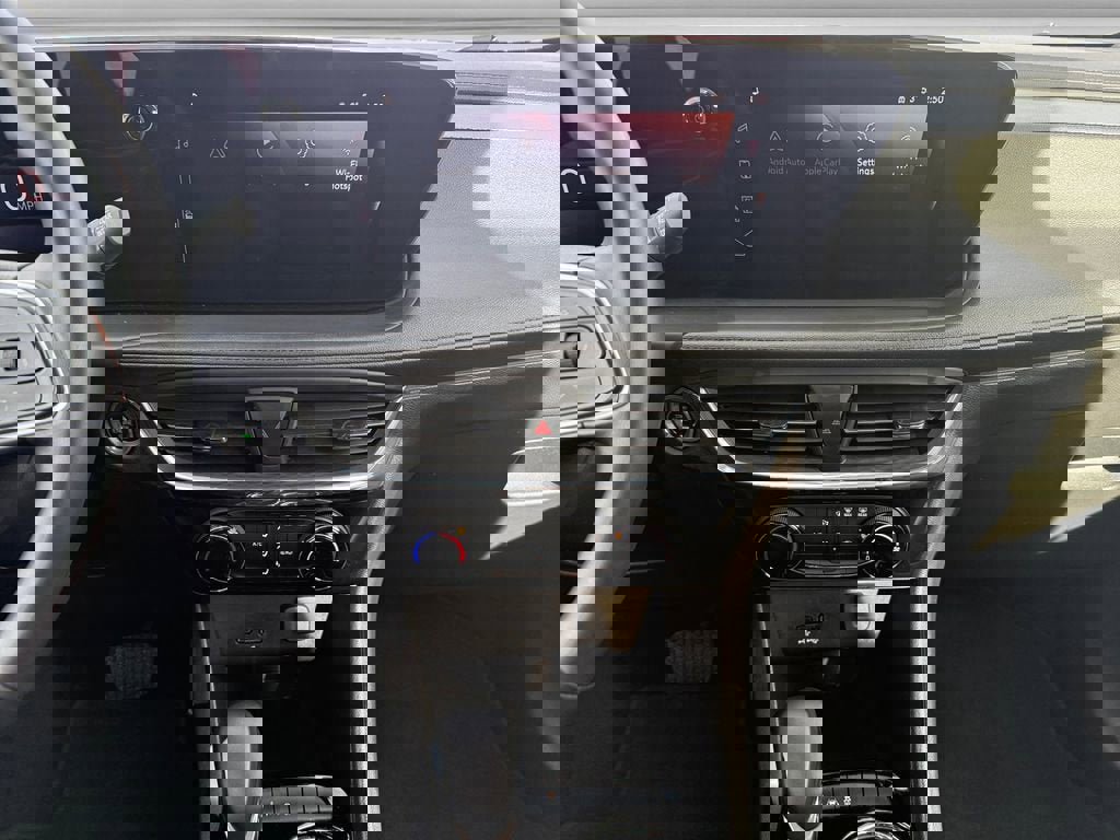 Used 2024 Buick Encore GX Sport Touring image 13