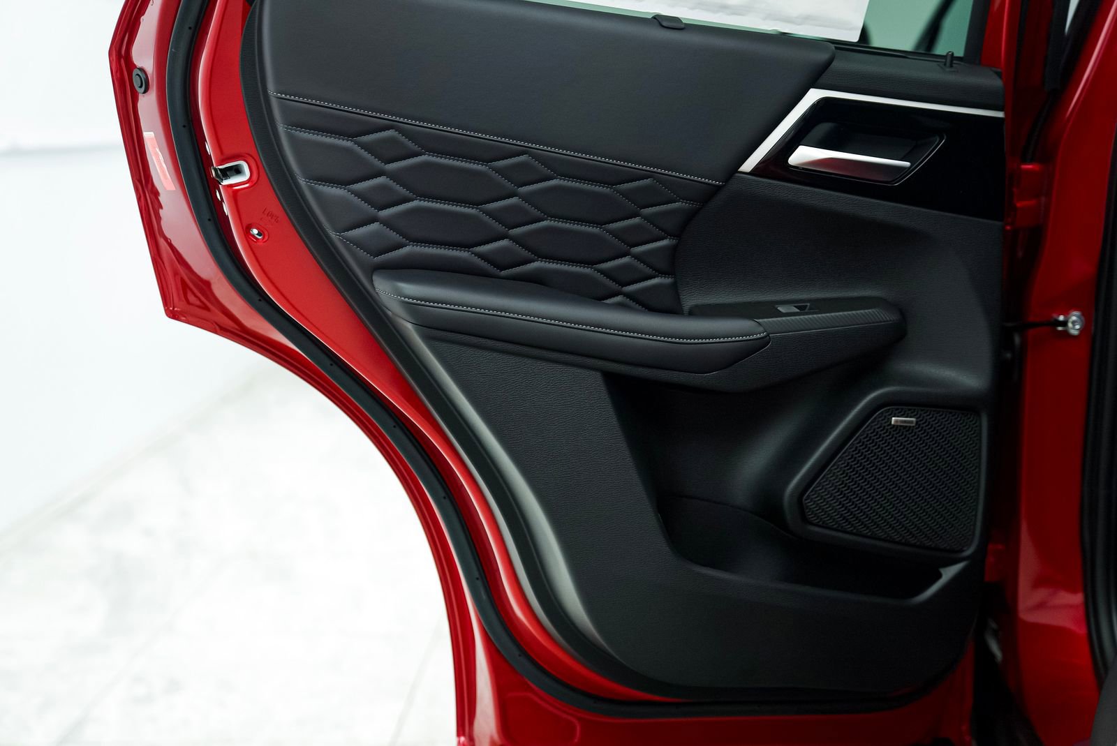 New 2026 Mitsubishi Outlander SEL image 24