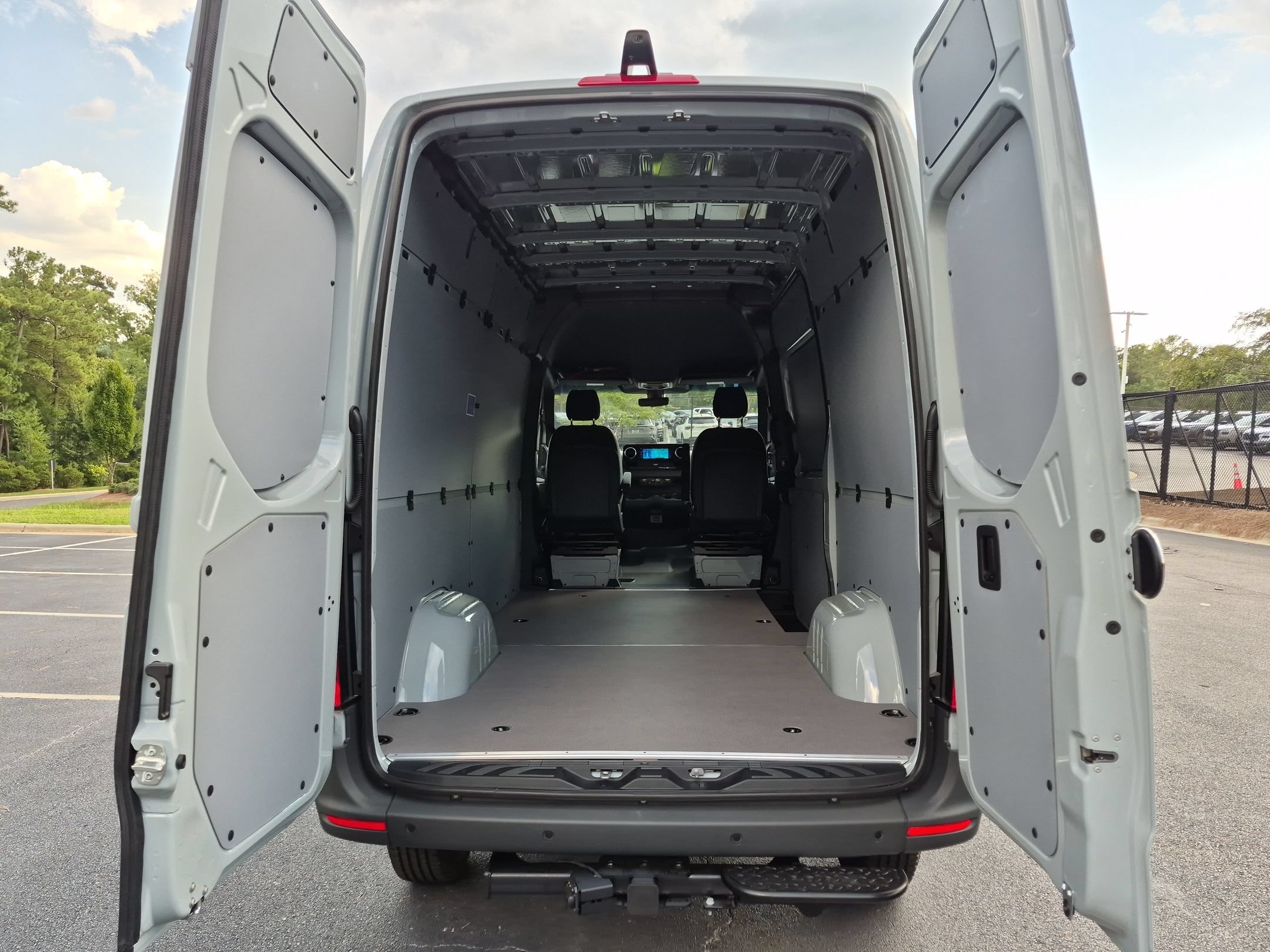 New 2026 Mercedes-Benz Sprinter 2500 image 31