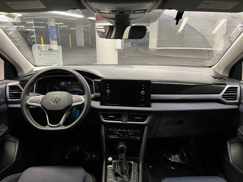 New 2025 Volkswagen Taos SEL image 7