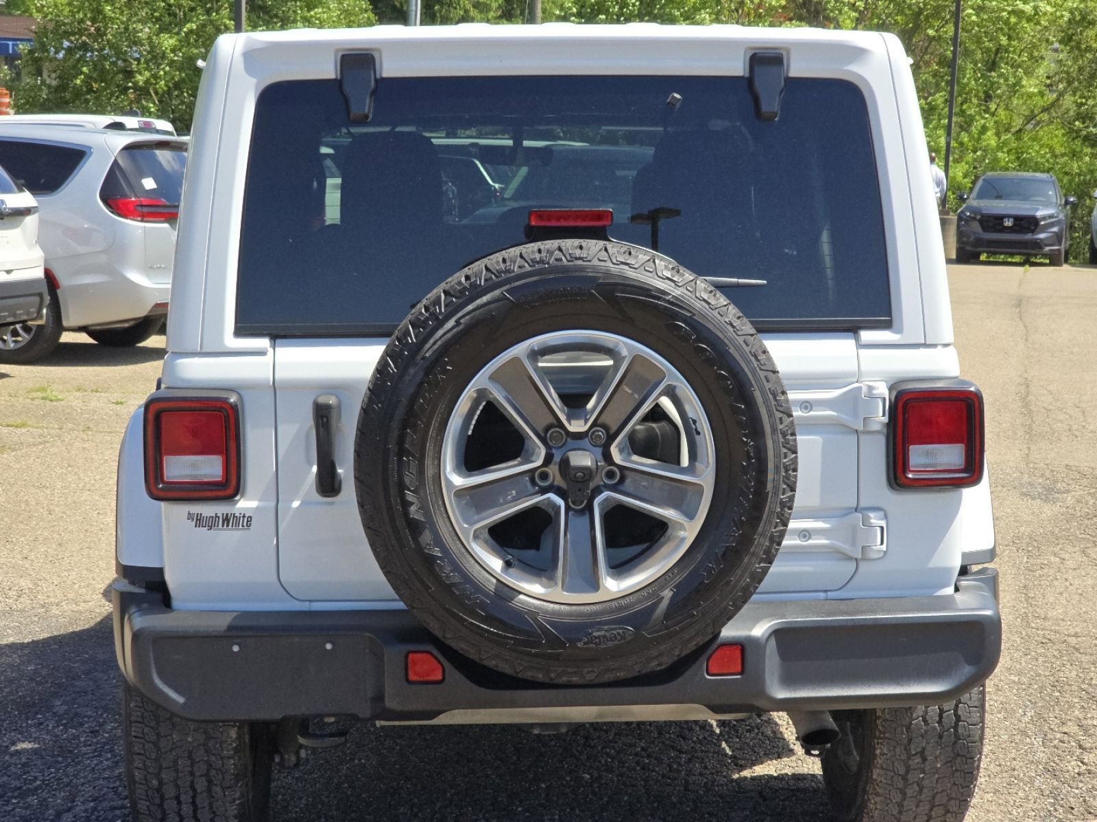 Used 2021 Jeep Wrangler Unlimited Sahara w/ Uconnect 4C Nav & Sound Group AWD/4WD image 11