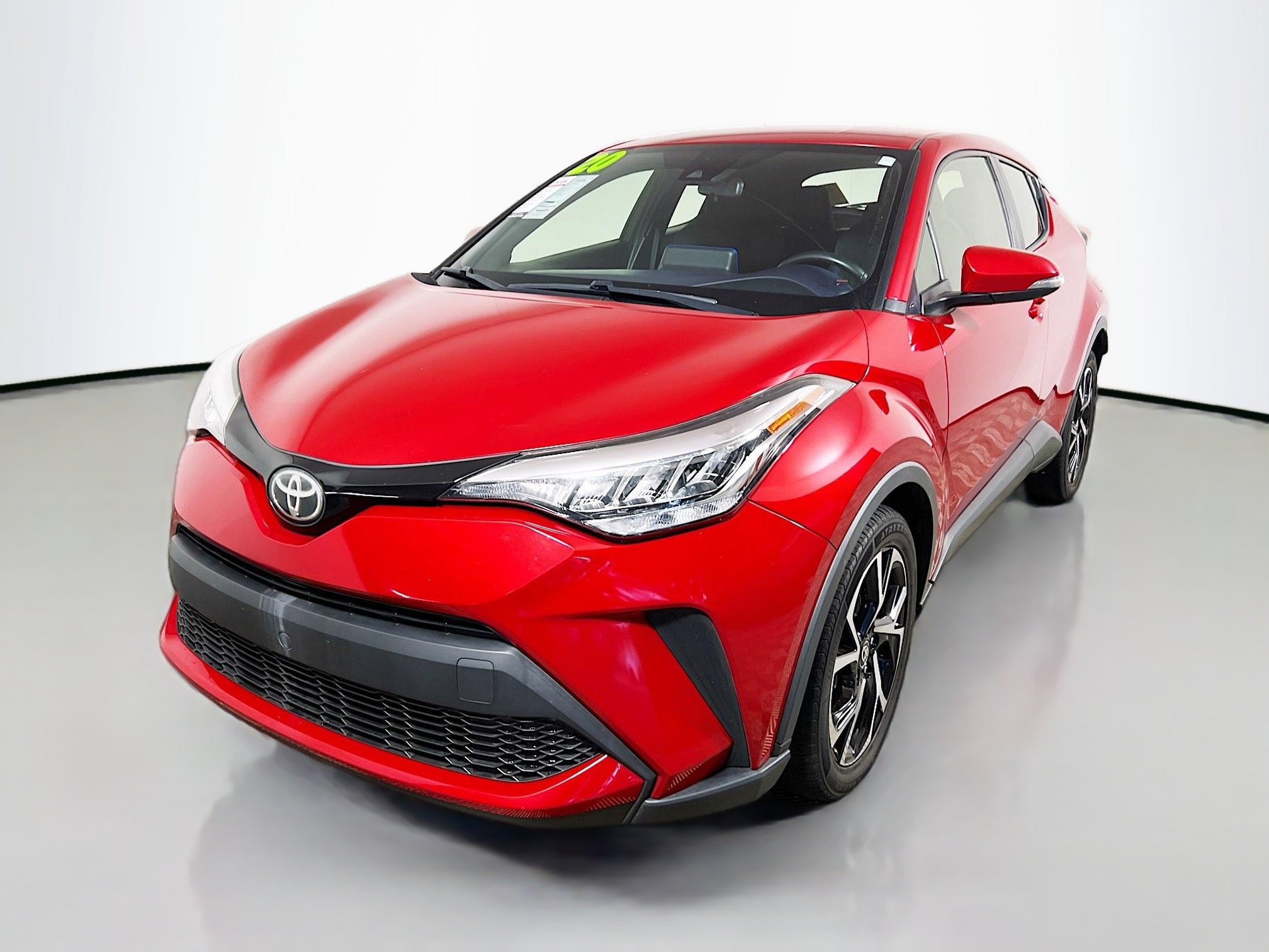 Used 2020 Toyota C-HR XLE image 10