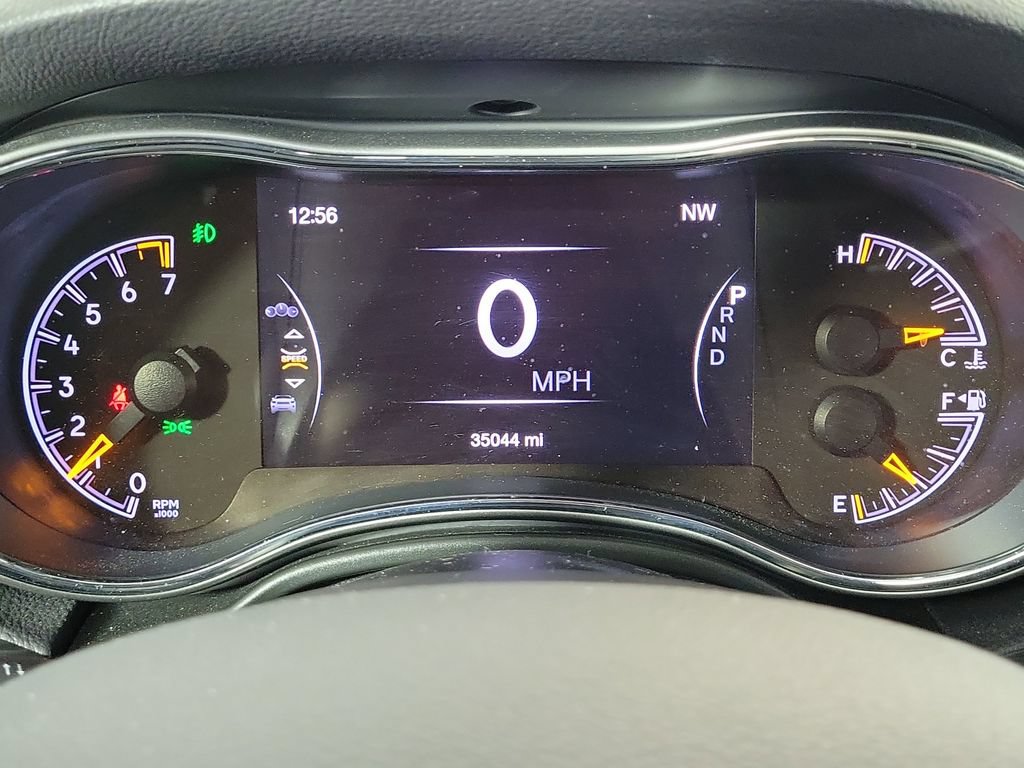 Used 2020 Jeep Grand Cherokee Limited w/ Luxury Group II RWD image 17