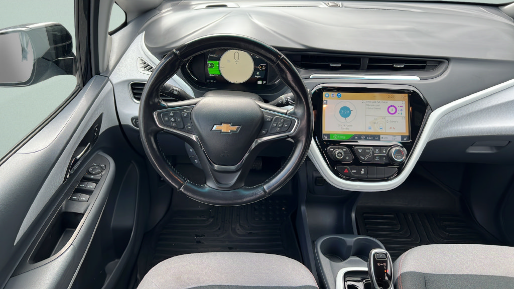 Used 2020 Chevrolet Bolt LT FWD image 11