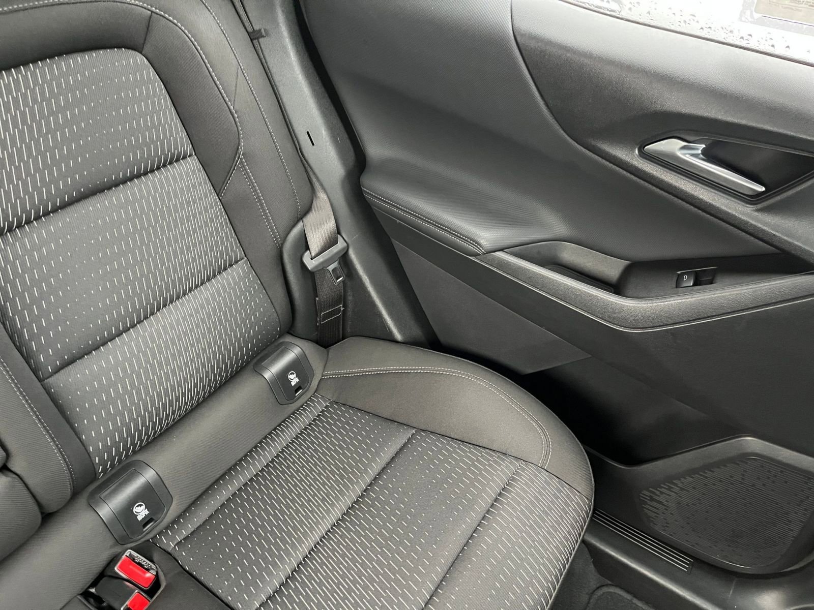 Used 2025 Chevrolet Equinox LT image 37