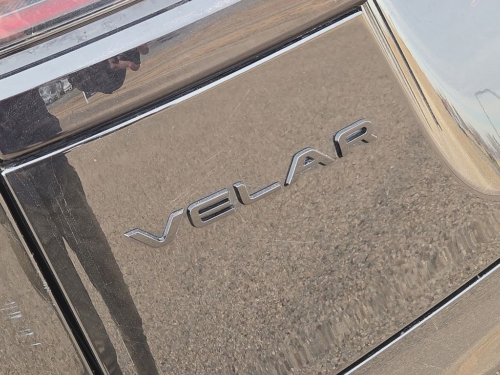 Used 2024 Land Rover Range Rover Velar S image 12