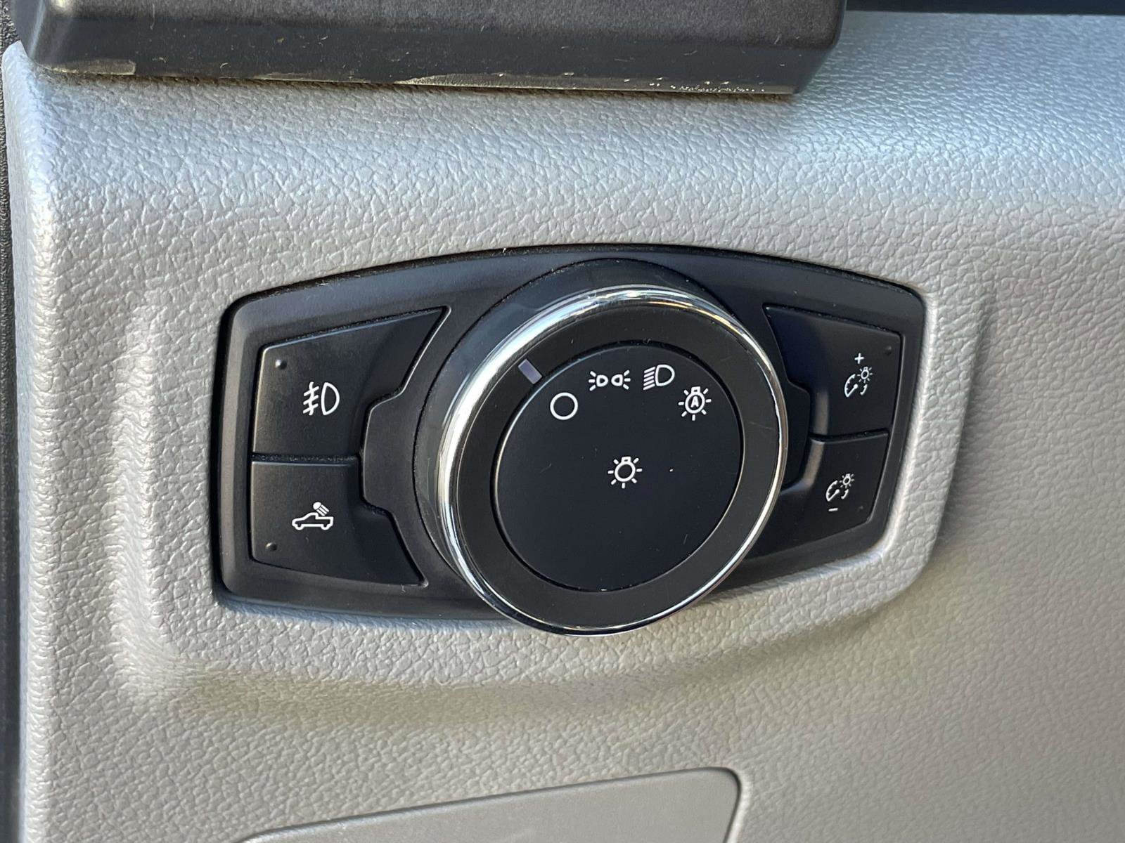 Used 2020 Ford F150 XLT w/ Trailer Tow Package image 16