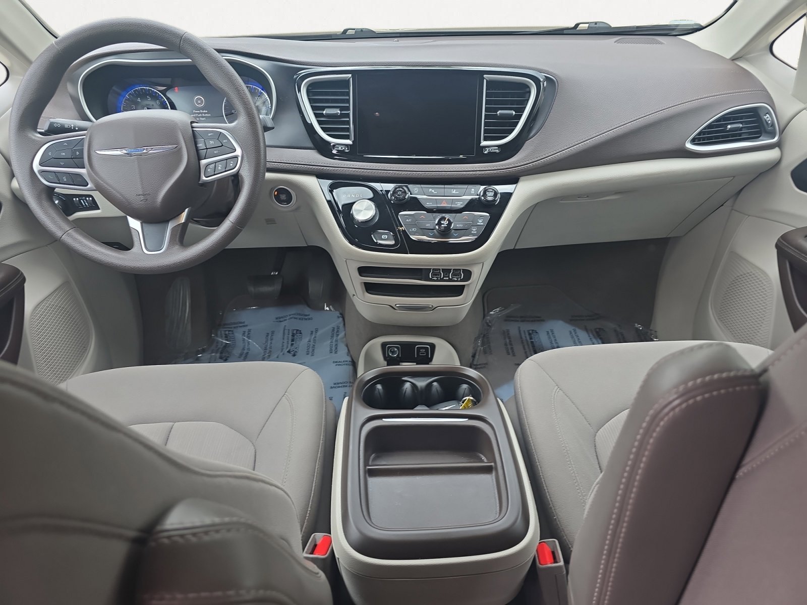 Used 2021 Chrysler Pacifica Touring image 3