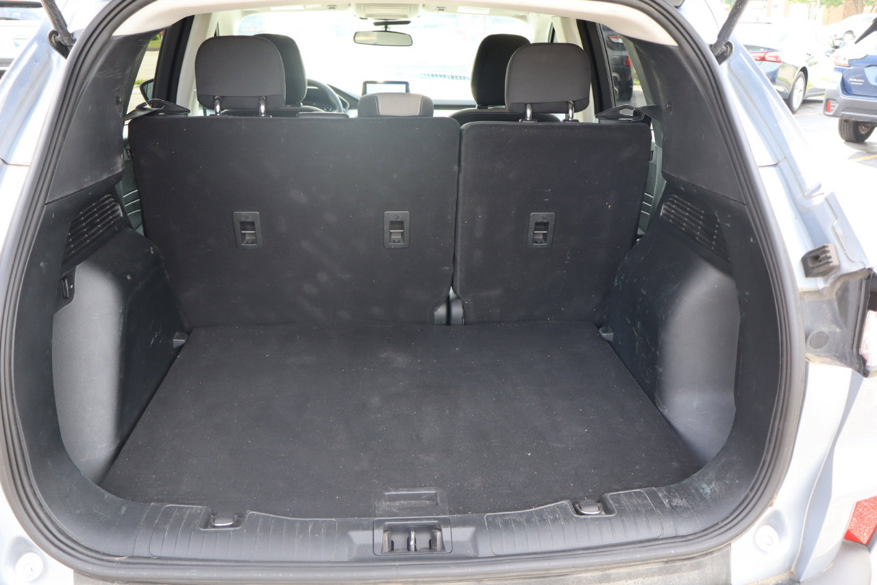 Used 2022 Ford Escape SE w/ Cold Weather Package image 7