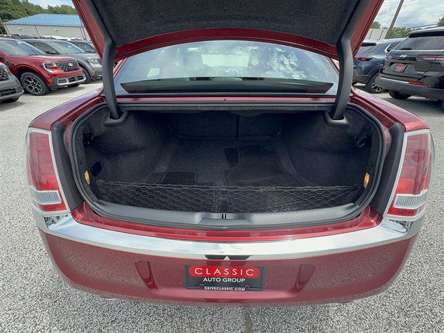 Used 2014 Chrysler 300 AWD w/ Driver Convenience Group image 5