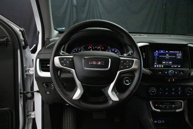 Used 2024 GMC Terrain SLE image 22