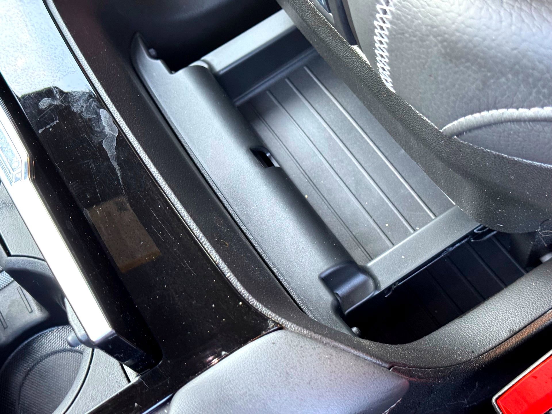 Used 2025 GMC Yukon Denali image 29