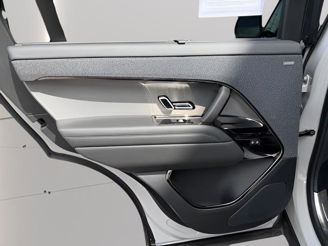 Certified 2025 Land Rover Range Rover Sport SE image 28
