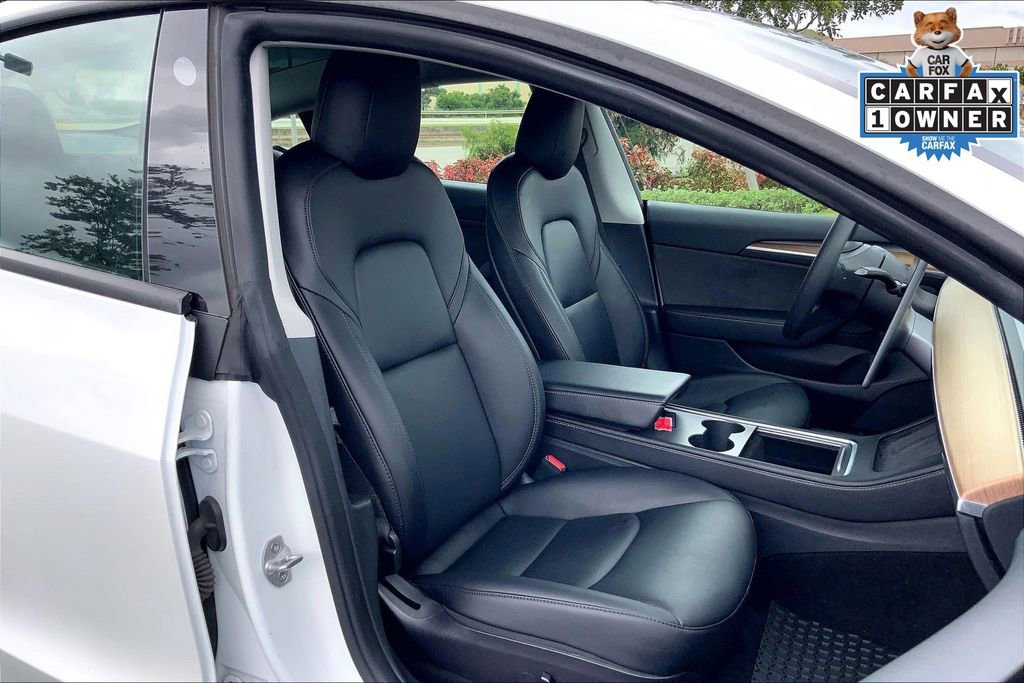 Used 2022 Tesla Model 3 Performance image 7