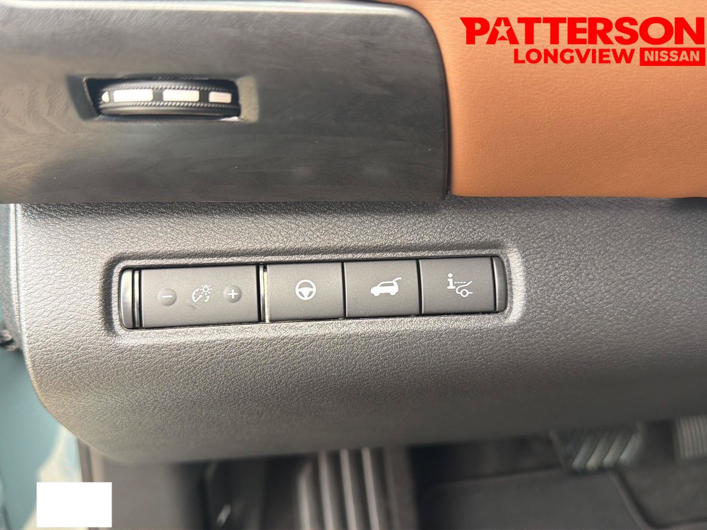 Used 2026 Nissan Pathfinder Platinum FWD image 15