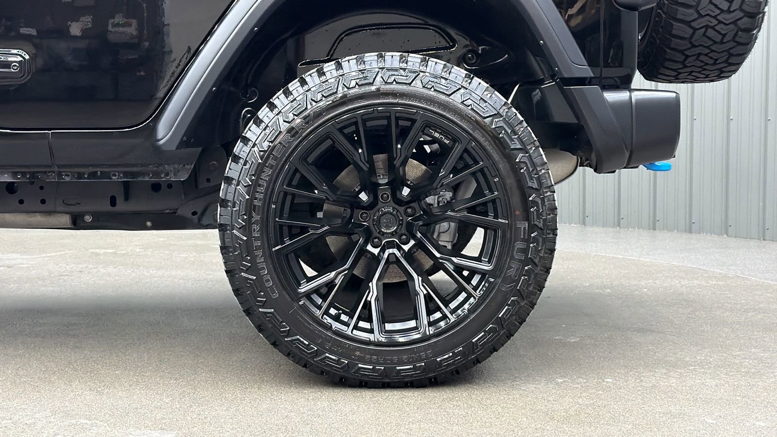 Used 2024 Jeep Wrangler Unlimited image 11