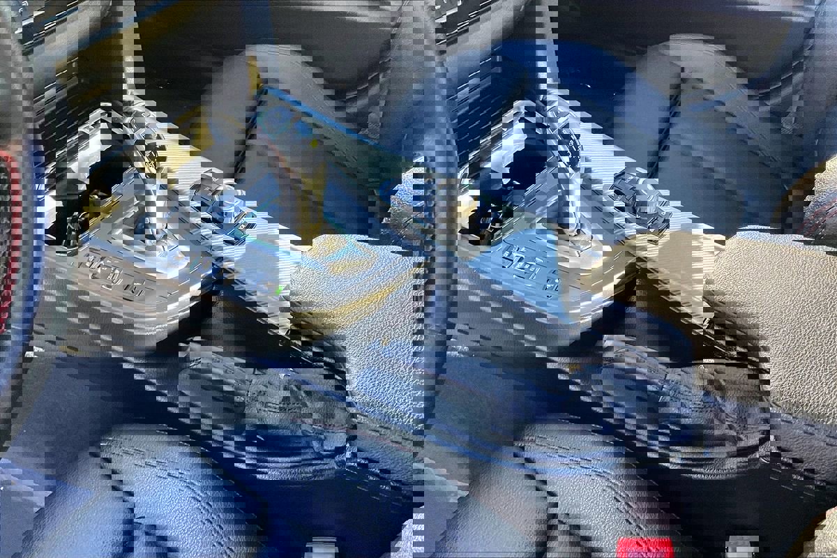 Used 2018 BMW 330i Sedan w/ Shadow Sport Edition image 17