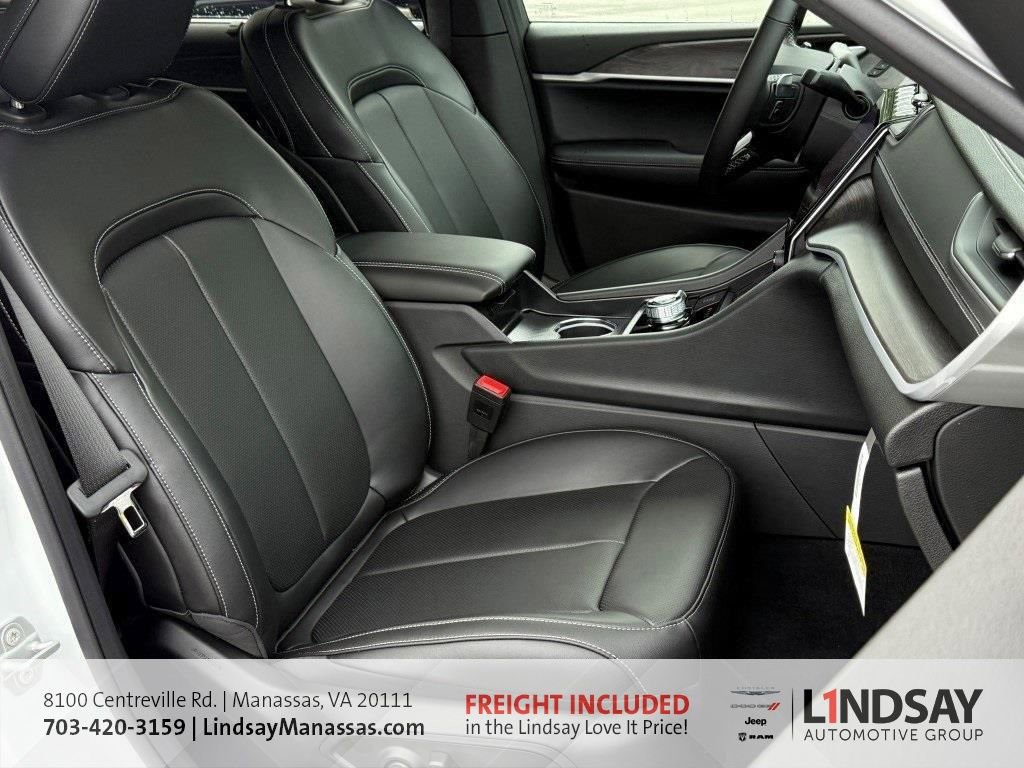 New 2025 Jeep Grand Cherokee L Limited w/ Luxury Tech Group II image 11