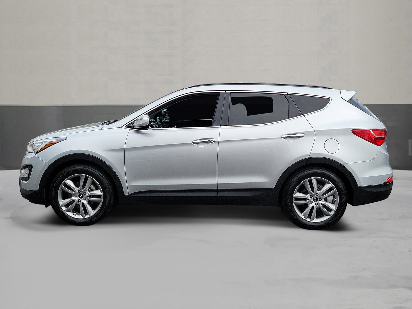 Used 2015 Hyundai Santa Fe Sport 2.0T w/ Option Group 05 FWD image 3