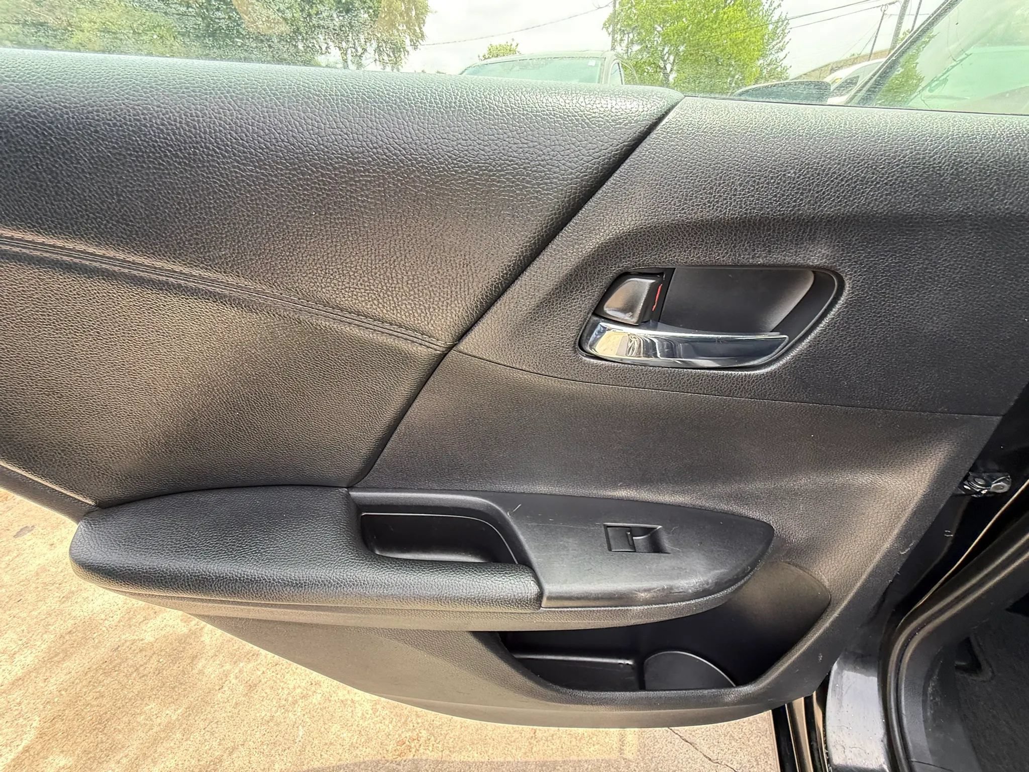 Used 2015 Honda Accord Sport image 14