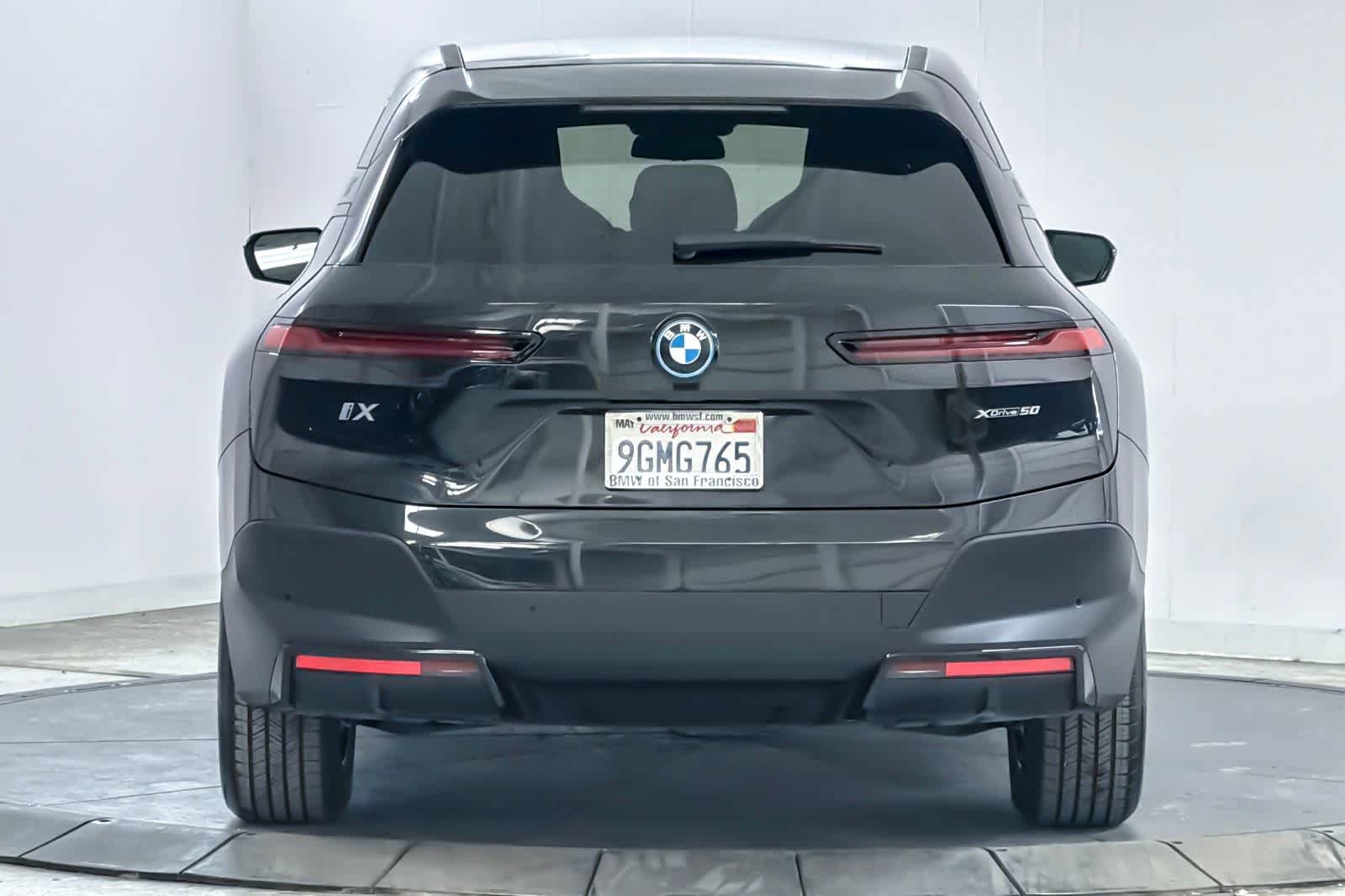 Used 2023 BMW iX xDrive50 image 7