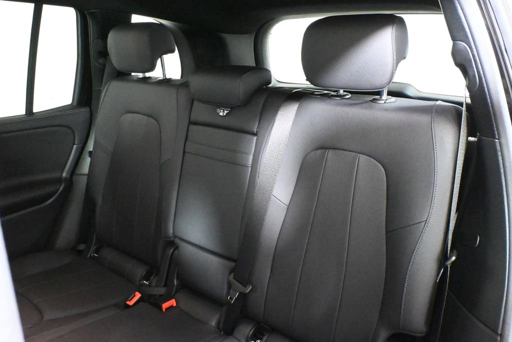 Certified 2026 Mercedes-Benz GLB 250 4MATIC image 4