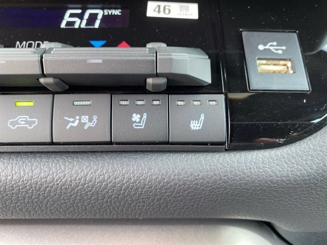 New 2026 Toyota Tundra Limited AWD/4WD image 13