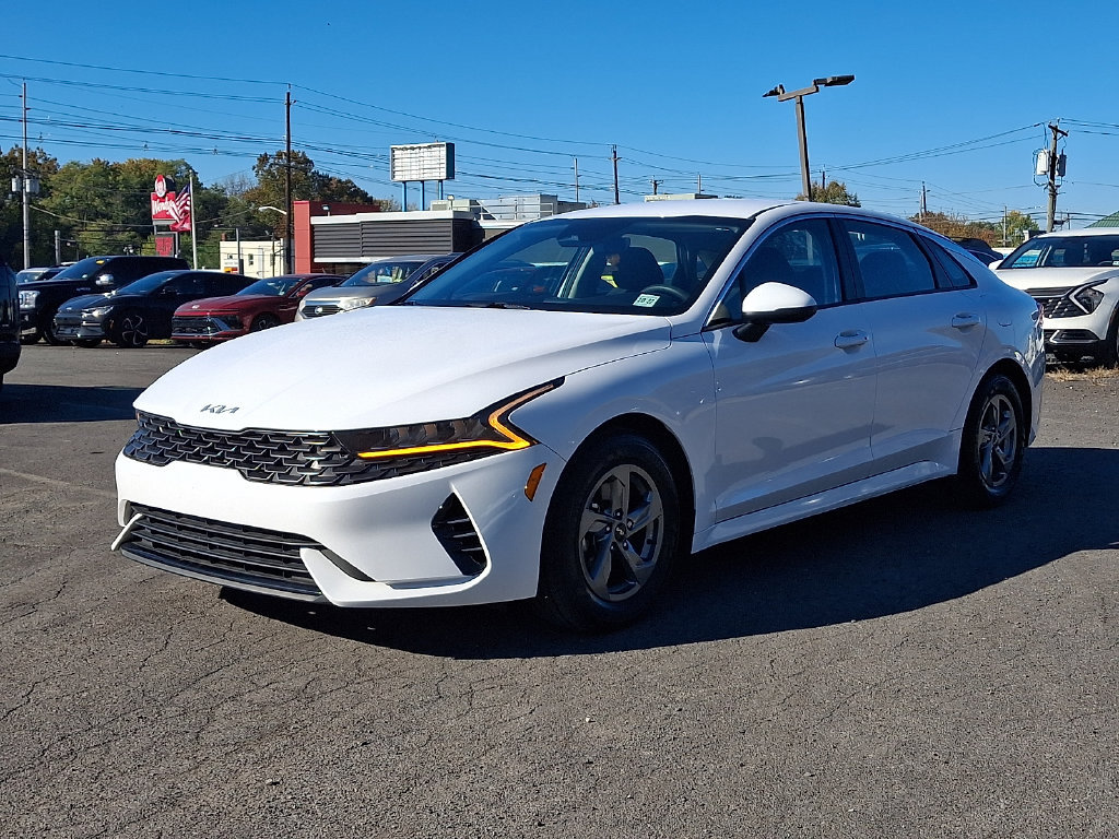 Used 2023 Kia K5 LXS FWD image 6