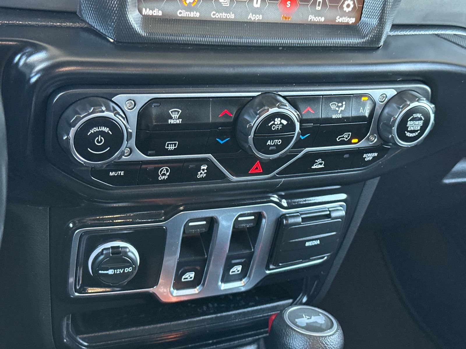 Used 2022 Jeep Wrangler Sport AWD/4WD image 22