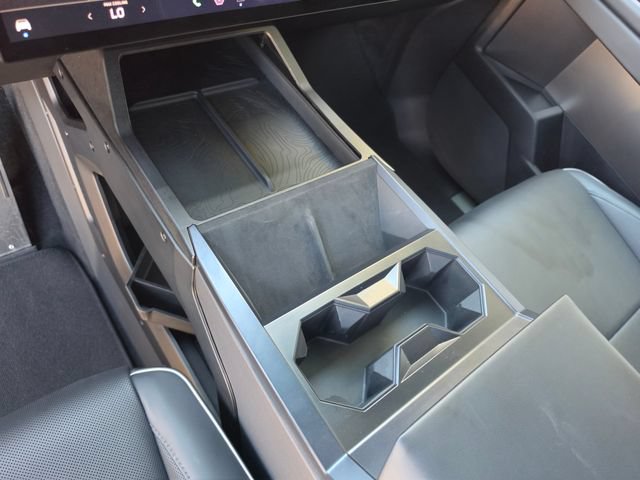 Used 2024 Tesla Cybertruck Cyberbeast AWD/4WD image 27
