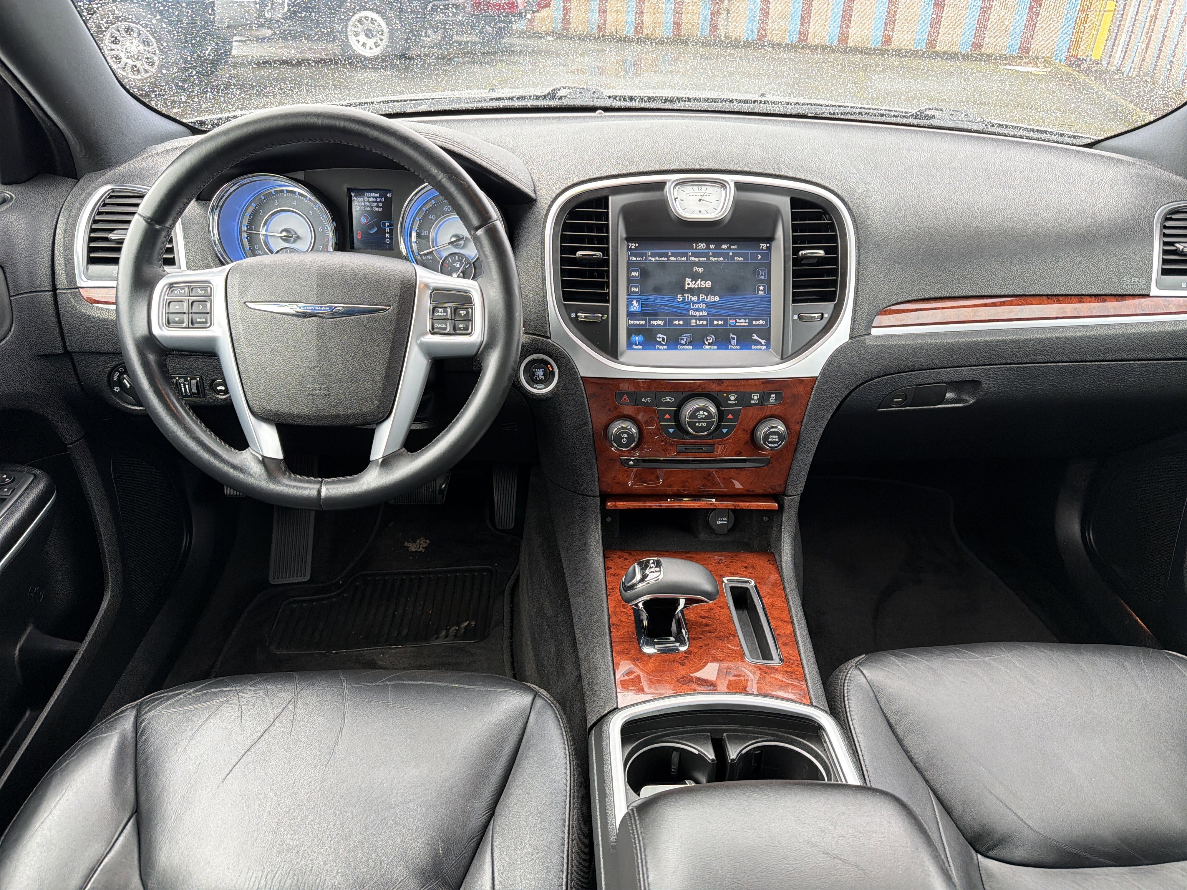 Used 2013 Chrysler 300 image 12