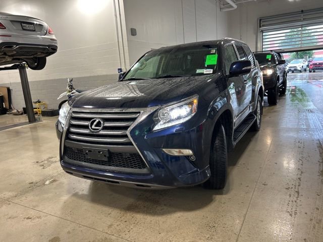 Used 2018 Lexus GX 460 Premium w/ Premium Package AWD/4WD image 9