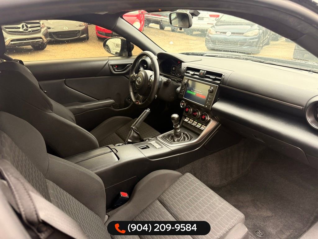 Used 2022 Toyota GR86 image 33