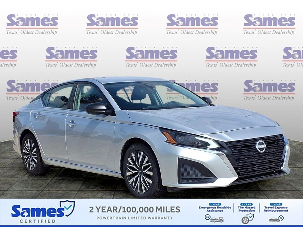 Used 2024 Nissan Altima 2.5 SV FWD image 1