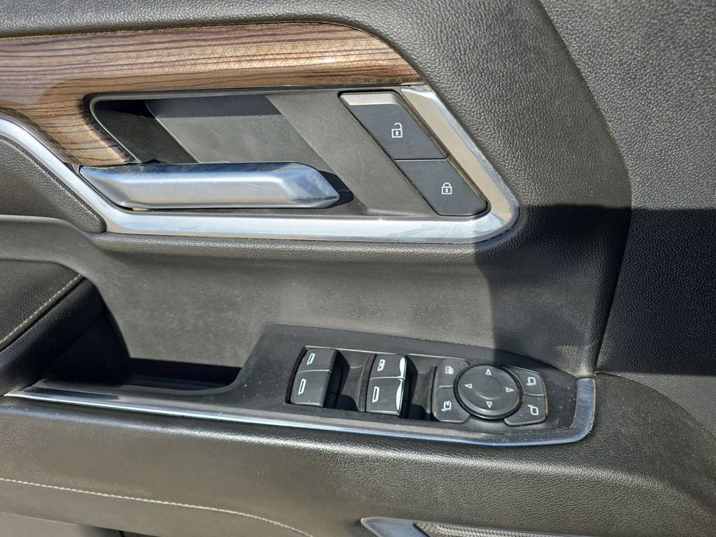 Used 2024 Chevrolet Silverado 2500 LT w/ Convenience Package image 28