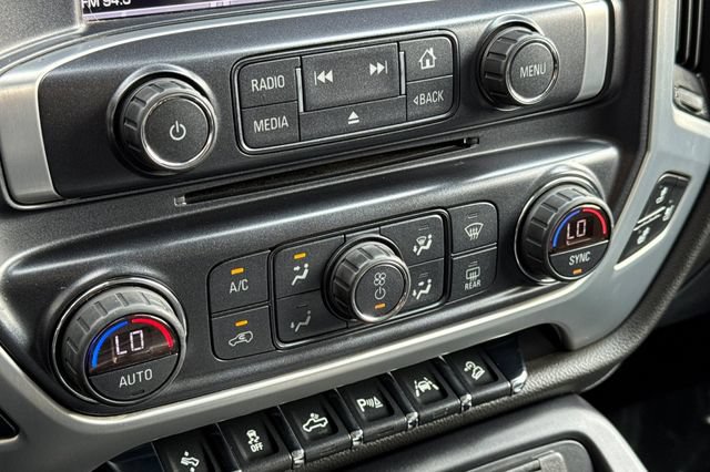 Used 2018 GMC Sierra 1500 SLT AWD/4WD image 31