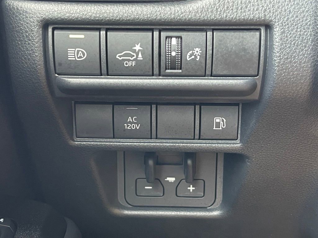 Used 2025 Toyota Land Cruiser image 15